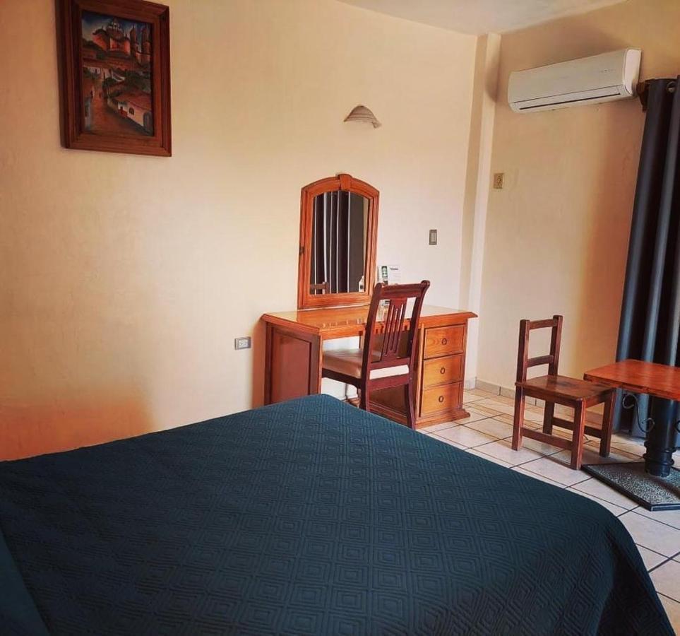 Hotel Las Fuentes Los Mochis Eksteriør billede
