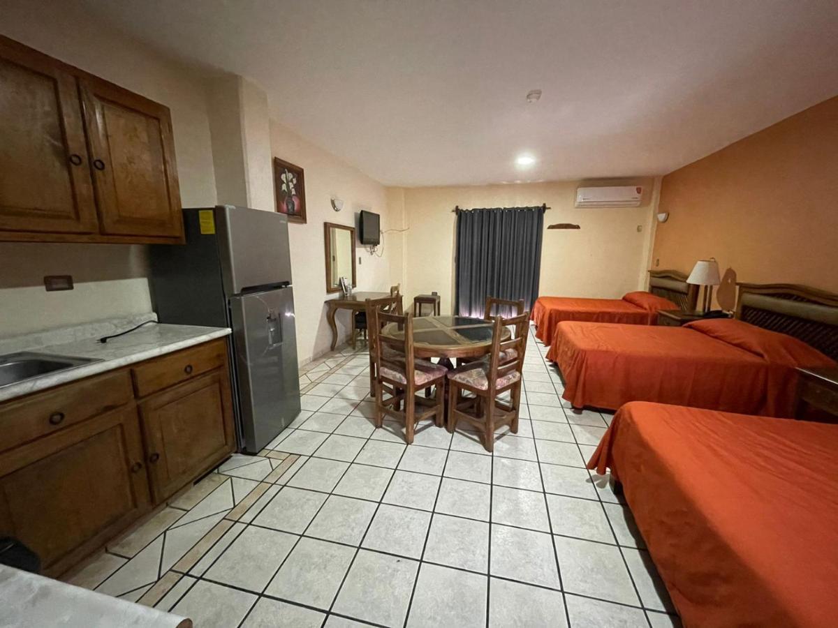 Hotel Las Fuentes Los Mochis Eksteriør billede