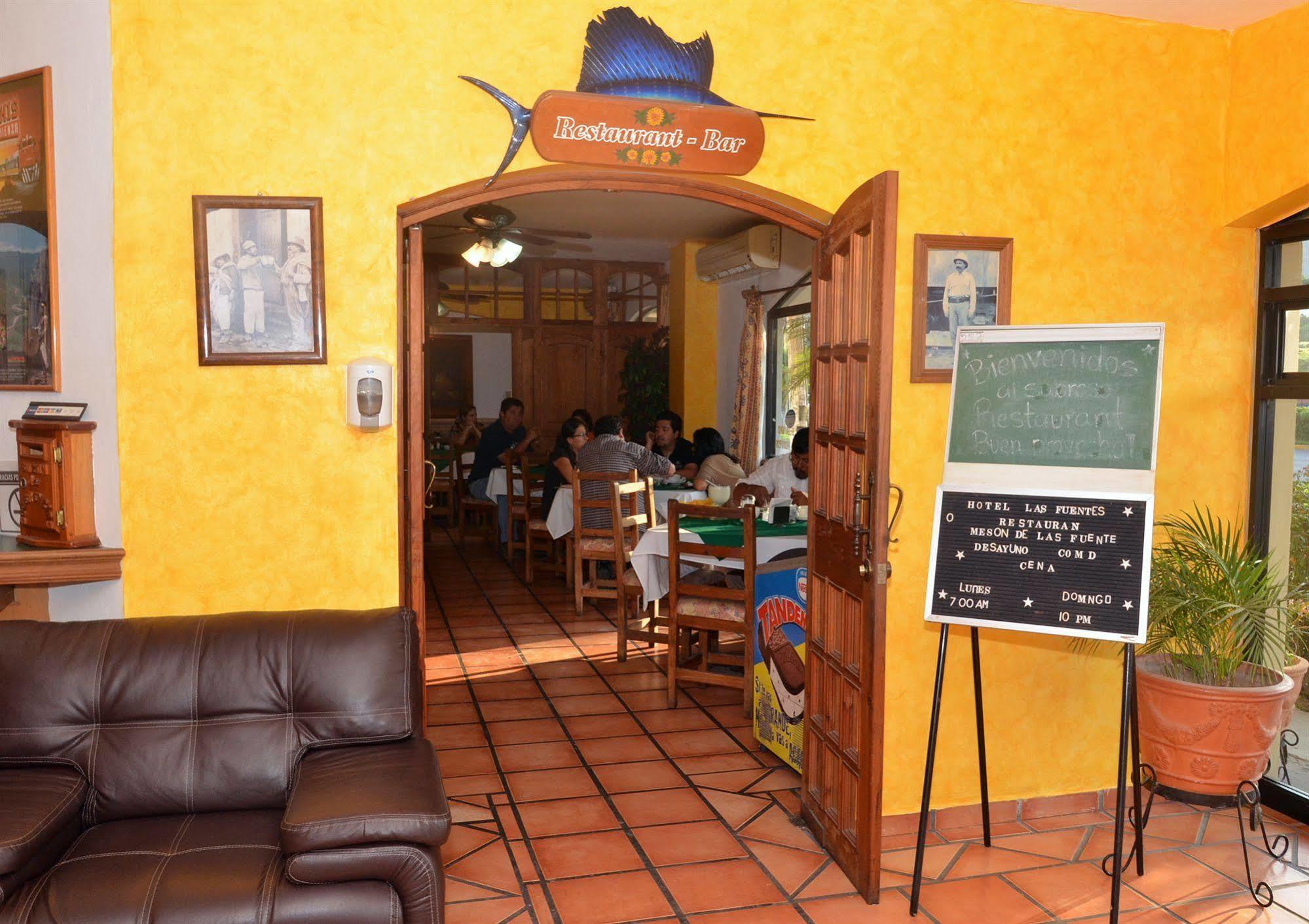 Hotel Las Fuentes Los Mochis Eksteriør billede